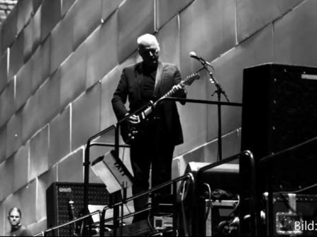 Roger Waters, David Gilmour 12.5.2011 London Os Arena