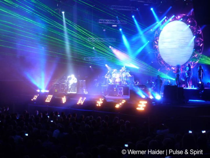 The Australian Pink Floyd Show 10.5.2014 Linz Arena