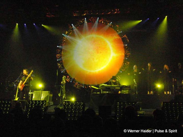 The Australian Pink Floyd Show 13.2.2011 Wien Gasometer