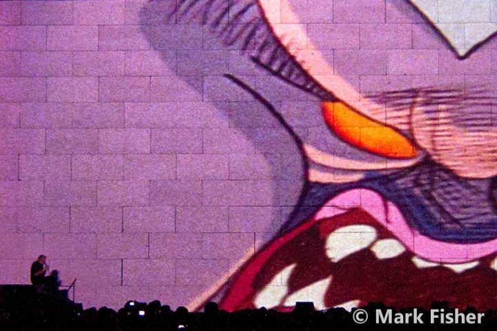 Roger Waters 2010 The Wall Live